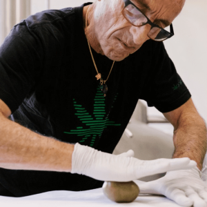 1640617895950.png 1640617895950.png